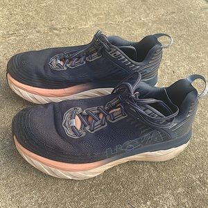 Hoka One One Bondi 6 Athletic Running Shoes in Women’s Size 9 Wide (Indigo/Pink)